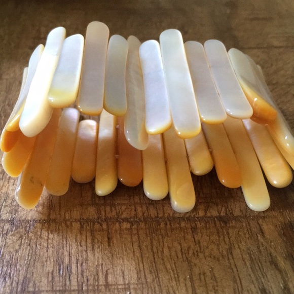 Mother of Pearl Bracket - Picture 4 of 4